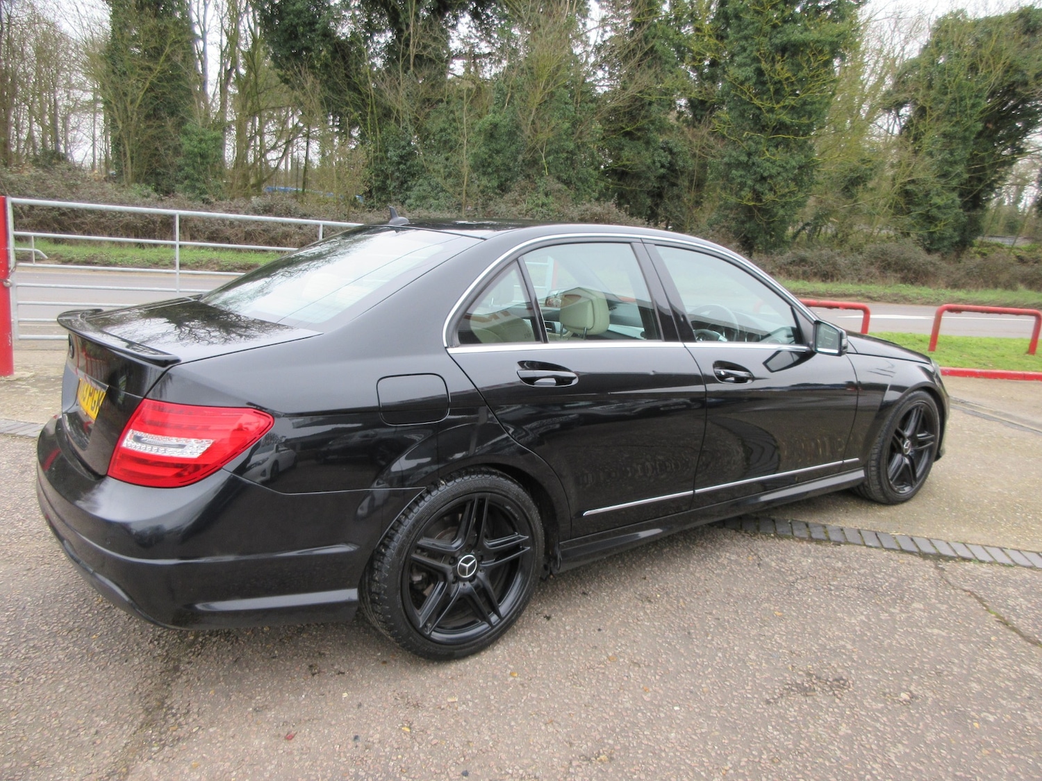 Used Mercedes-Benz C Class 2013 for sale - 77766574: Photo 8