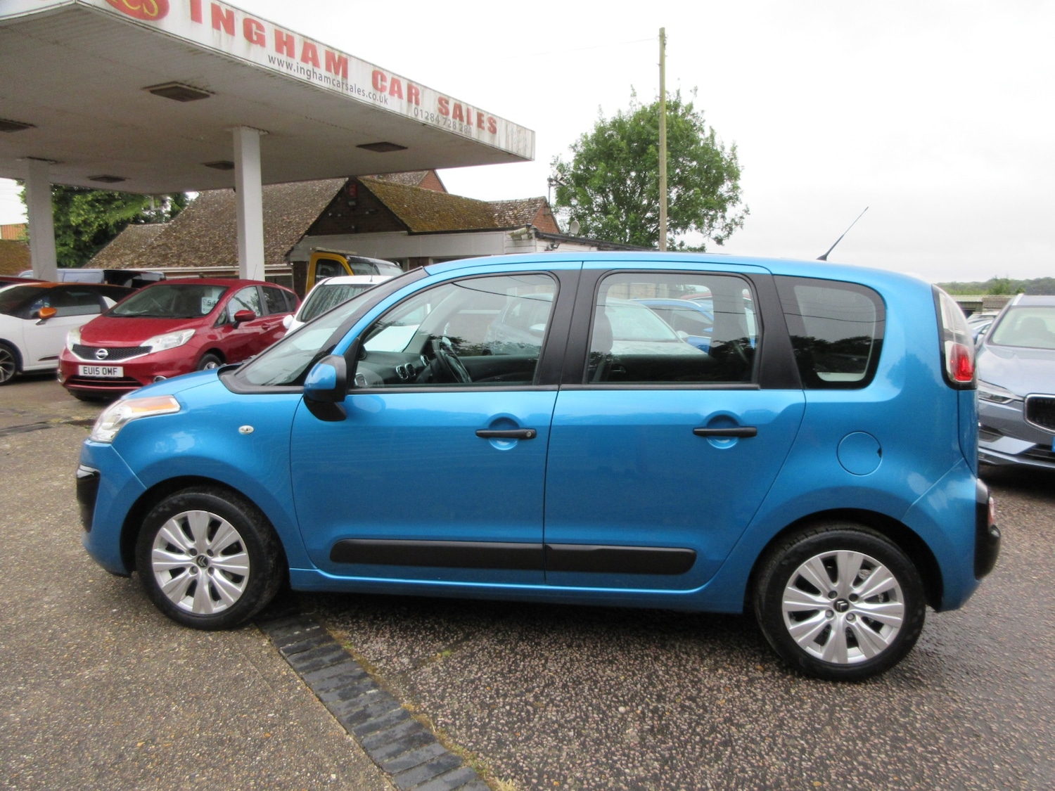 Vehicle 4