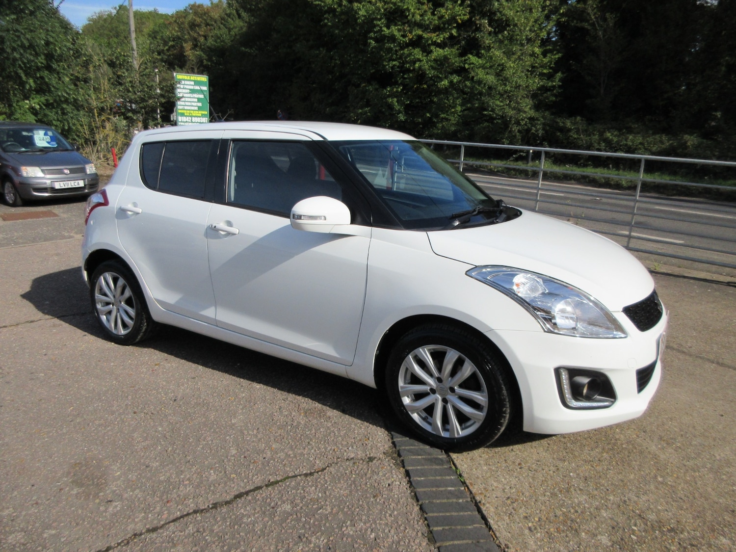 Used Suzuki Swift 2016 for sale - 75945026: Photo 1