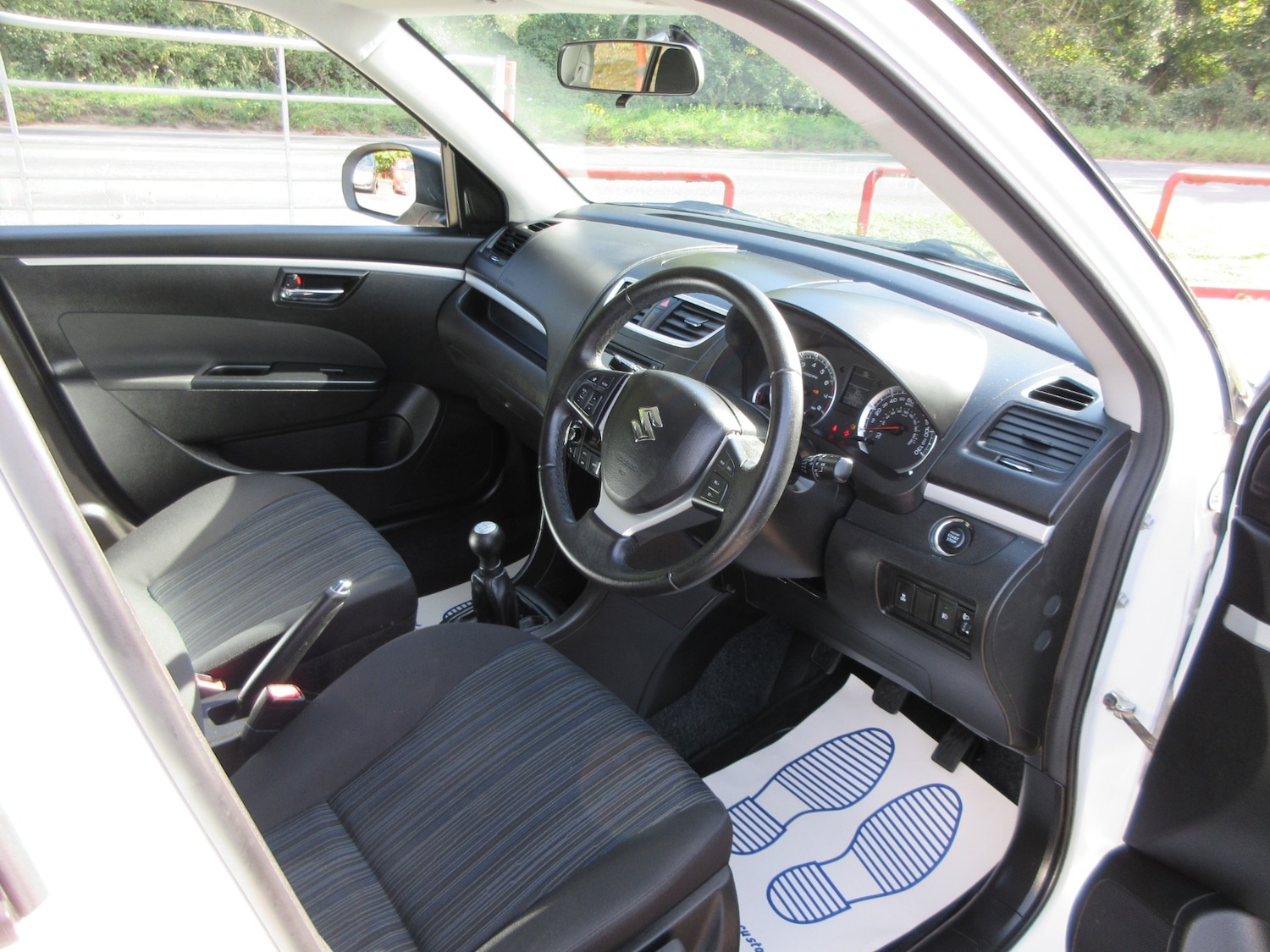 Used Suzuki Swift 2016 for sale - 75945026: Photo 10