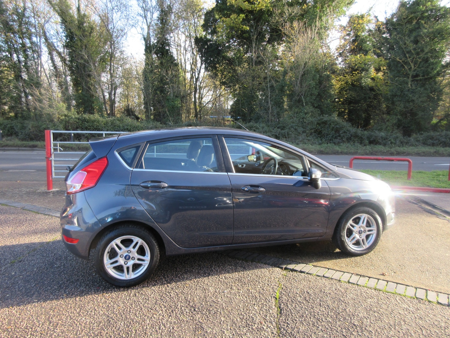 Used Ford Fiesta 2013 for sale - 76663073: Photo 9