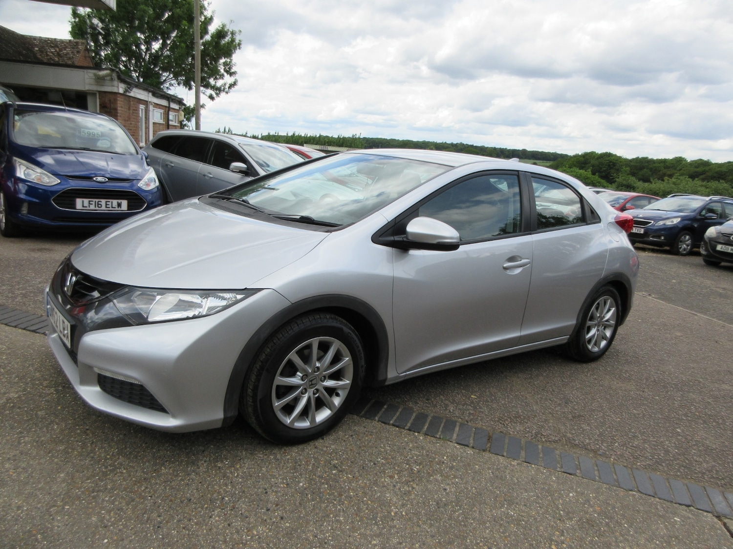 Used Honda Civic 2012 for sale - 77148160: Photo 3