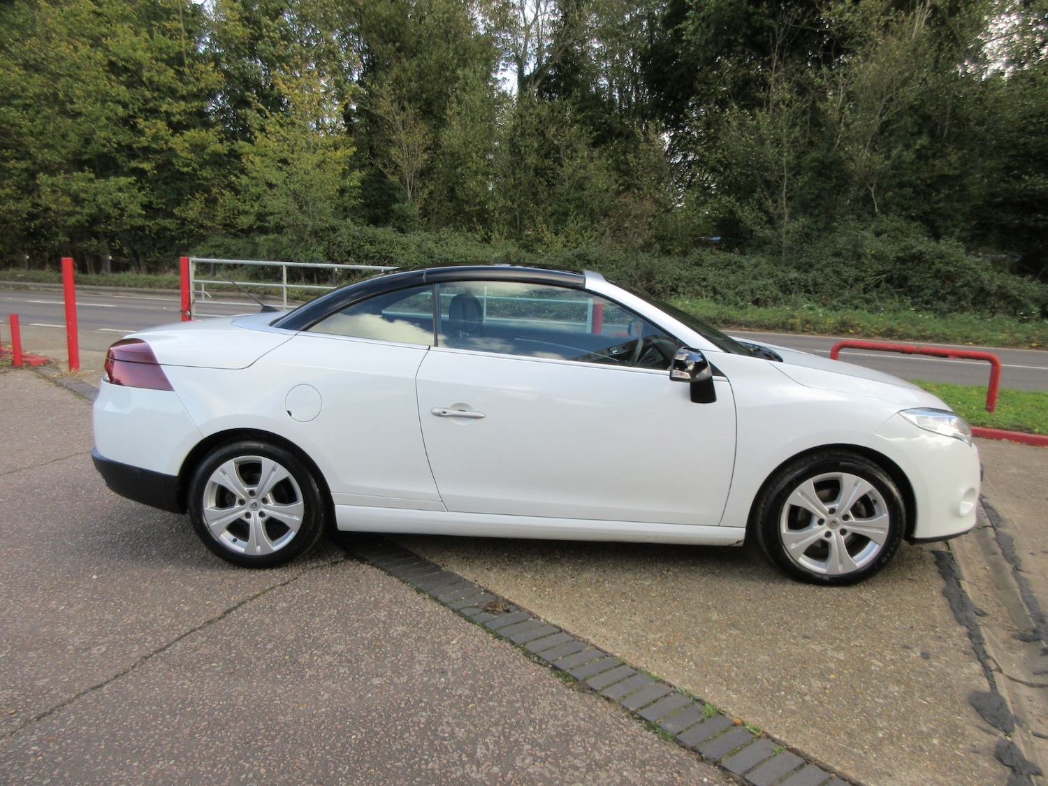 Used Renault Megane 2011 for sale - 76383278: Photo 15