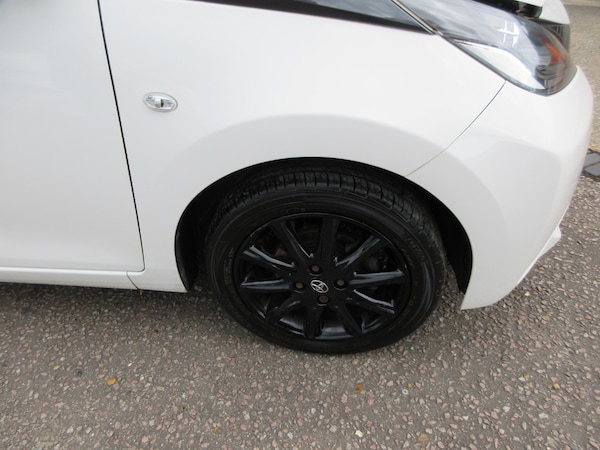 Used Toyota AYGO 2017 for sale - 75084084: Photo 21