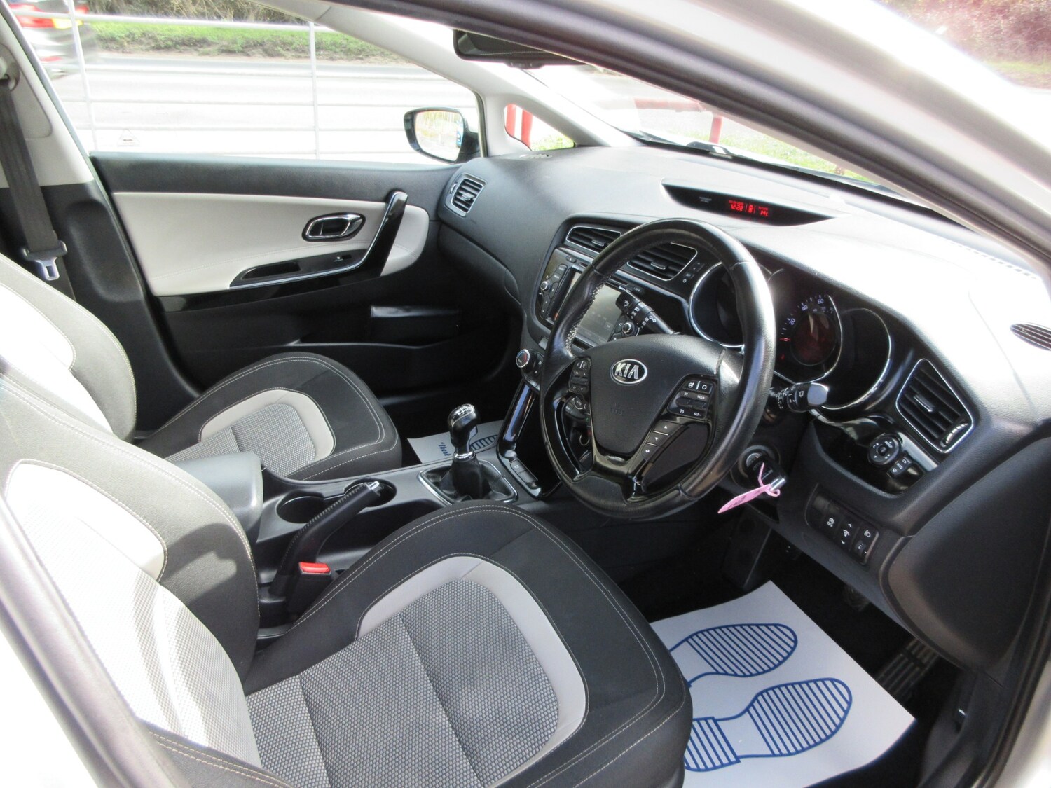 Used Kia Ceed 2014 for sale - 77676885: Photo 10