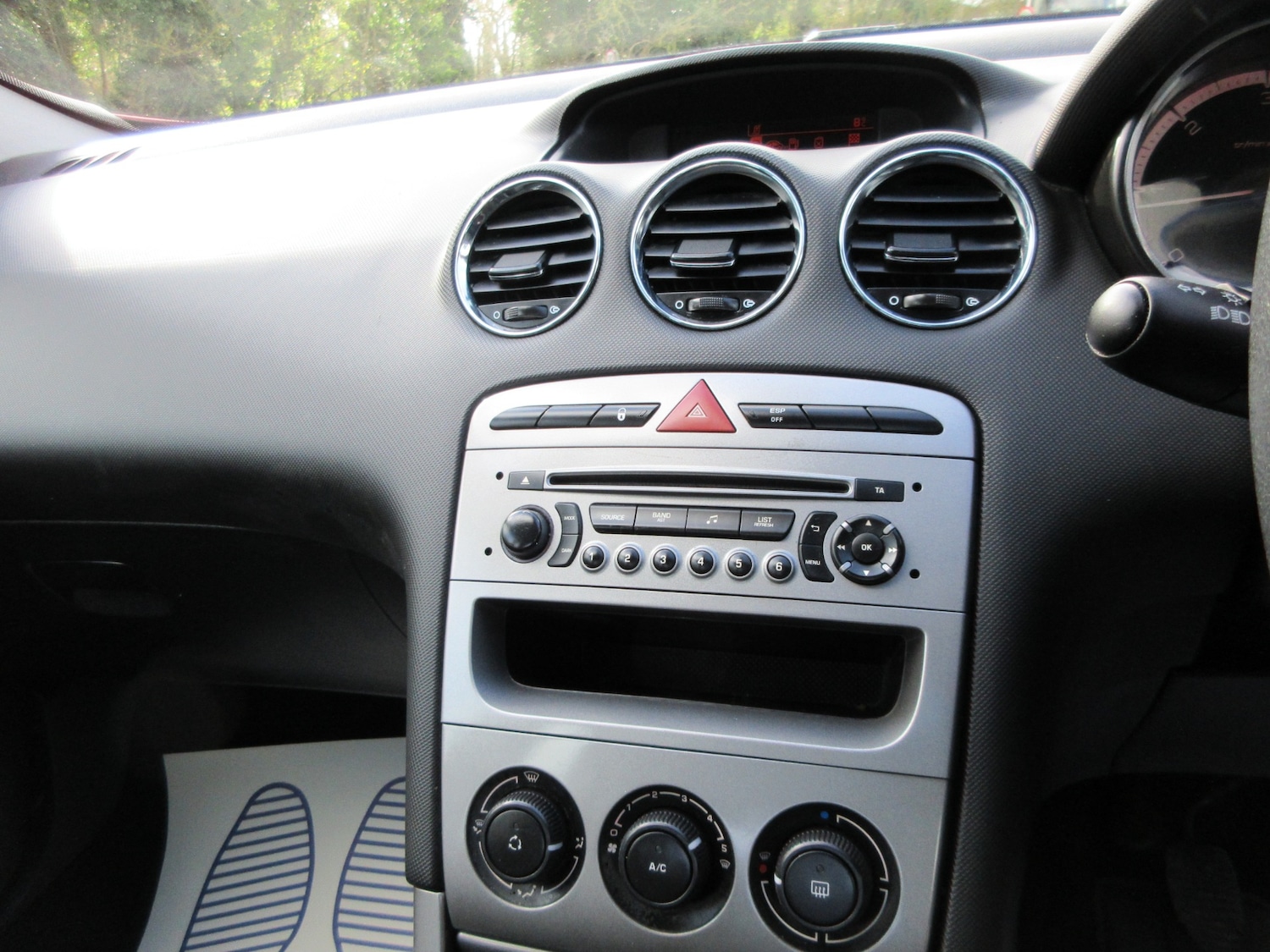 Used Peugeot 308 2012 for sale - 77974545: Photo 17