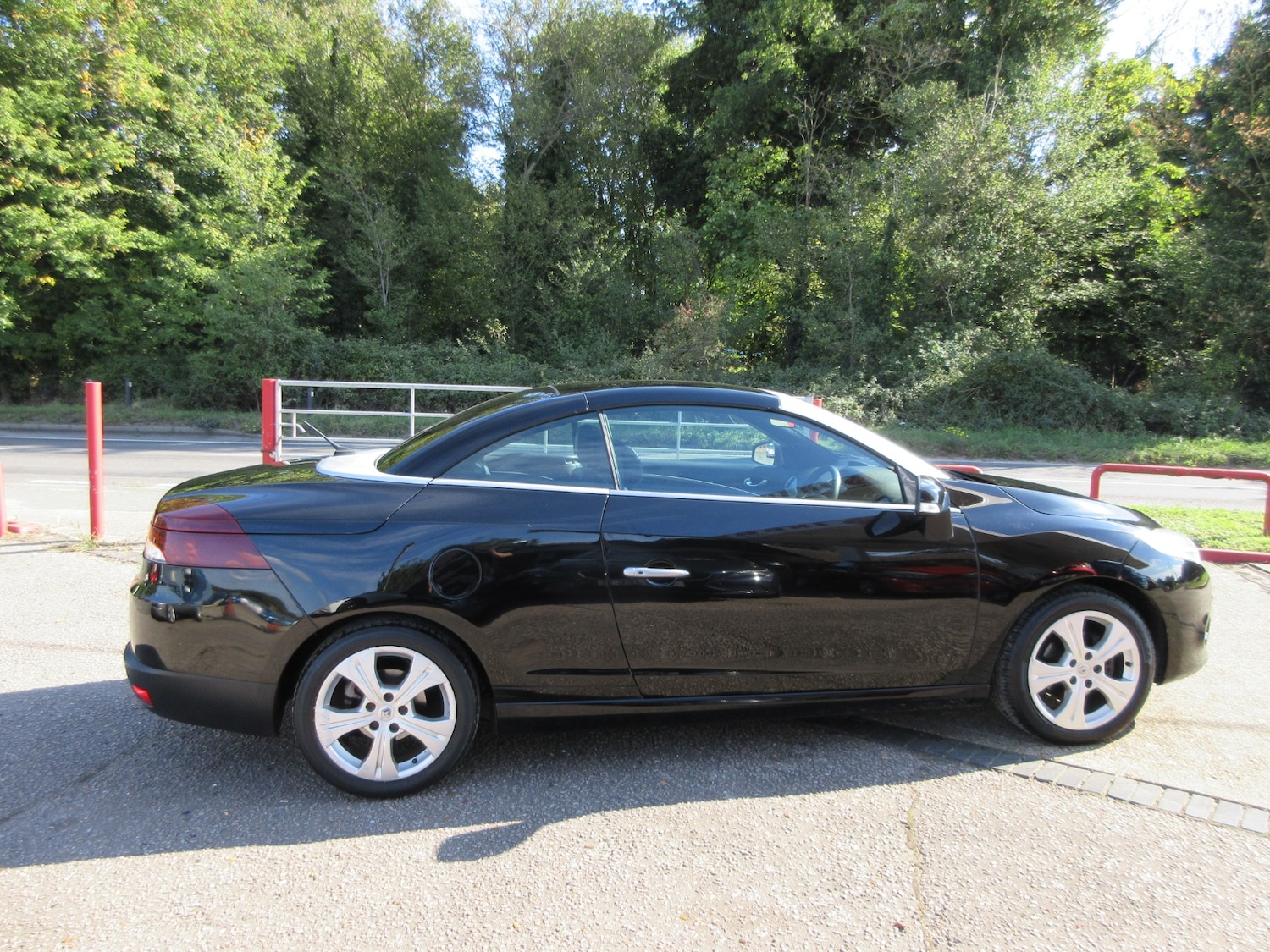 Used Renault Megane 2011 for sale - 76045876: Photo 9