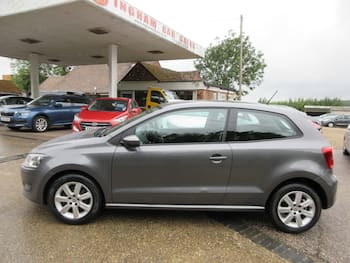 Used Volkswagen Polo 2010 for sale - 79628237: Photo