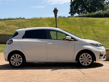 Used Renault Zoe 2022 for sale - 79000747: Photo