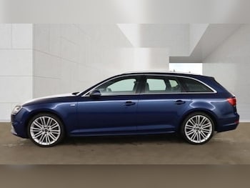 Used Audi A4 2017 for sale - 79394400: Photo