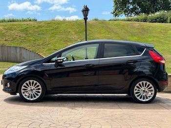 Used Ford Fiesta 2011 for sale - 79103813: Photo