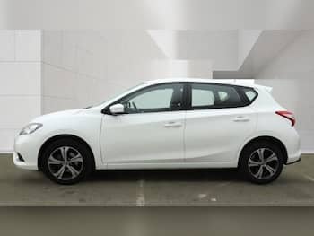 Used Nissan Pulsar 2017 for sale - 79675500: Photo