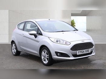Used Ford Fiesta 2015 for sale - 79607822: Photo