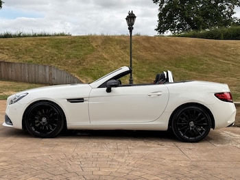 Used Mercedes-Benz SLC 2017 for sale - 79334413: Photo