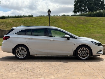 Used Vauxhall Astra 2017 for sale - 79000746: Photo