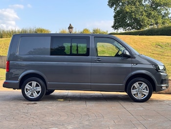 Used Volkswagen Transporter 2019 for sale - 79000695: Photo