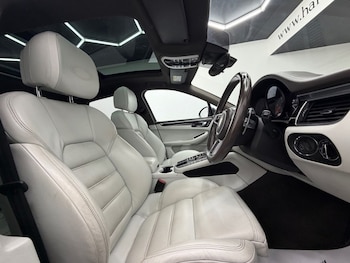 Used Porsche Macan 2017 for sale - 79000739: Photo