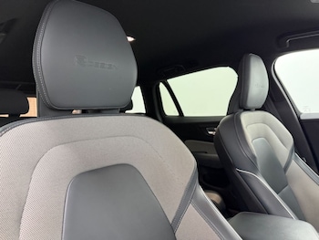 Used Volvo V60 2019 for sale - 79338895: Photo