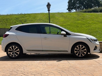 Used Renault Clio 2020 for sale - 79009741: Photo