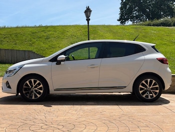 Used Renault Clio 2020 for sale - 79009741: Photo