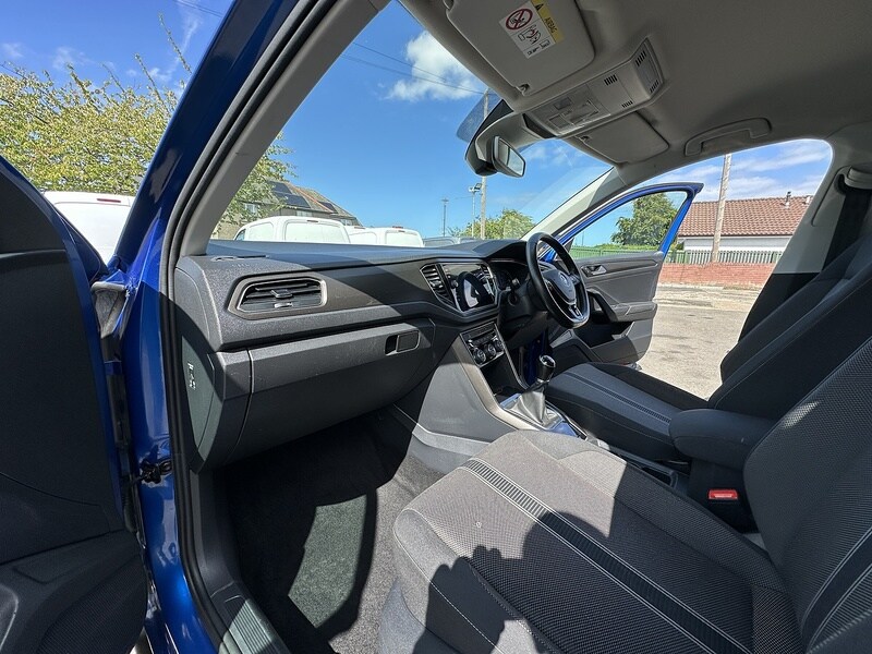 Used Volkswagen T-Roc 2019 for sale - 77720624: Photo 12