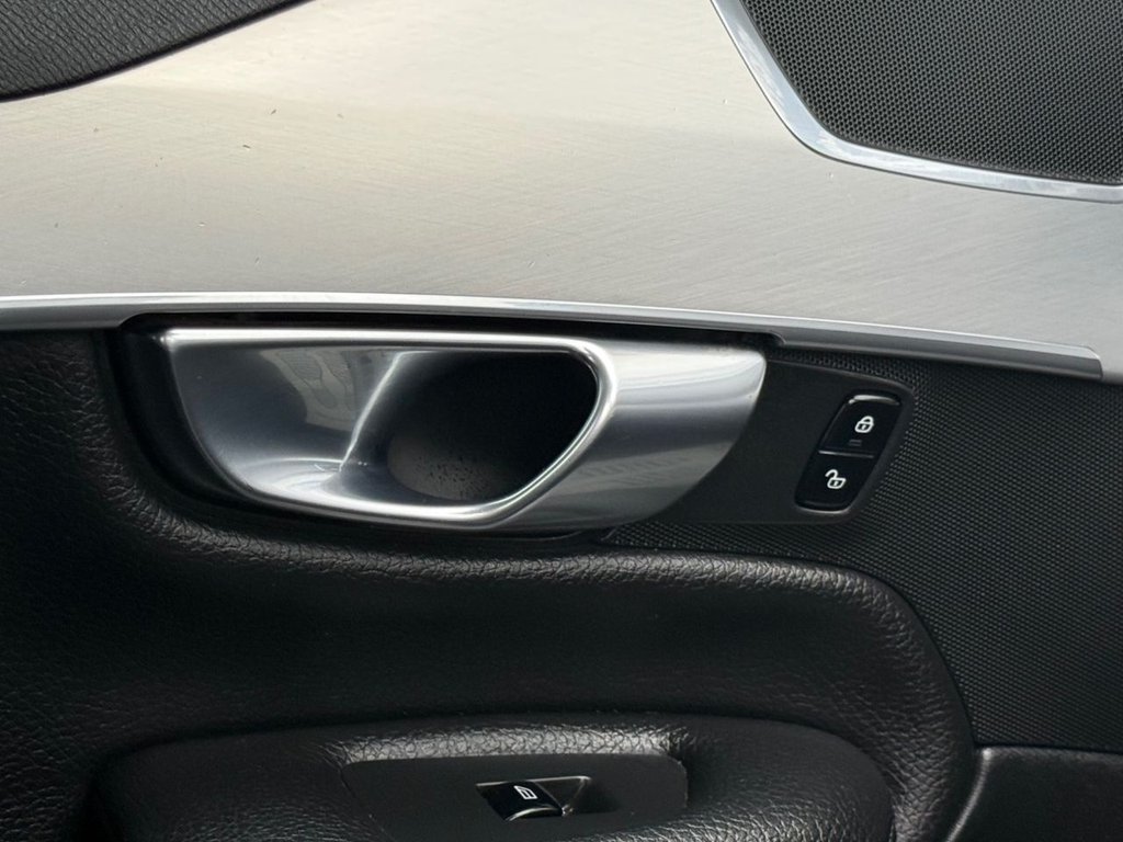 Used Volvo XC90 2018 for sale - 77088864: Photo 32