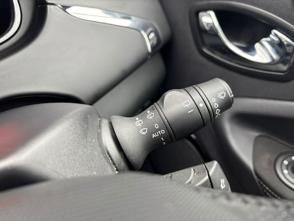 Used Renault Zoe 2019 for sale - 75665793: Photo 15
