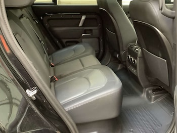 Used Land Rover Defender 2022 for sale - 78765002: Photo