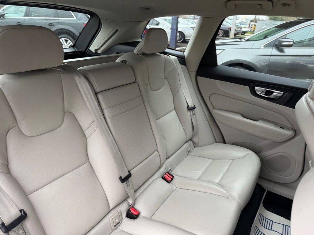 Used Volvo XC60 2018 for sale - 77327997: Photo 12