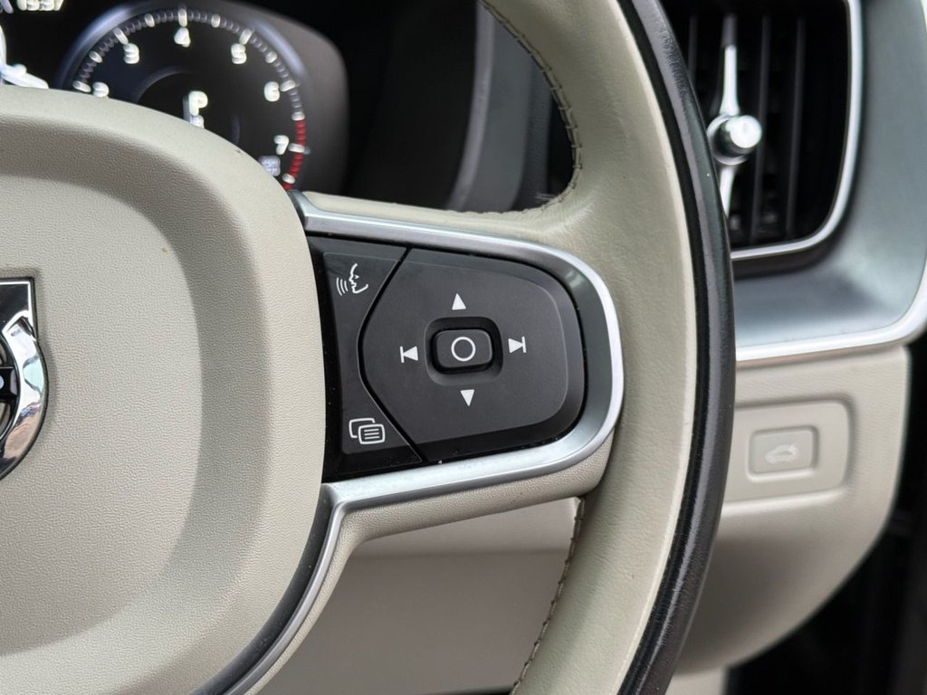 Used Volvo XC60 2018 for sale - 77327997: Photo 25