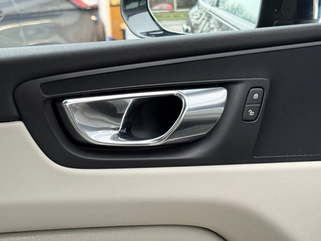 Used Volvo XC60 2018 for sale - 77327997: Photo 29