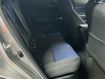 Used Toyota C-HR 2017 for sale - 78487220: Photo