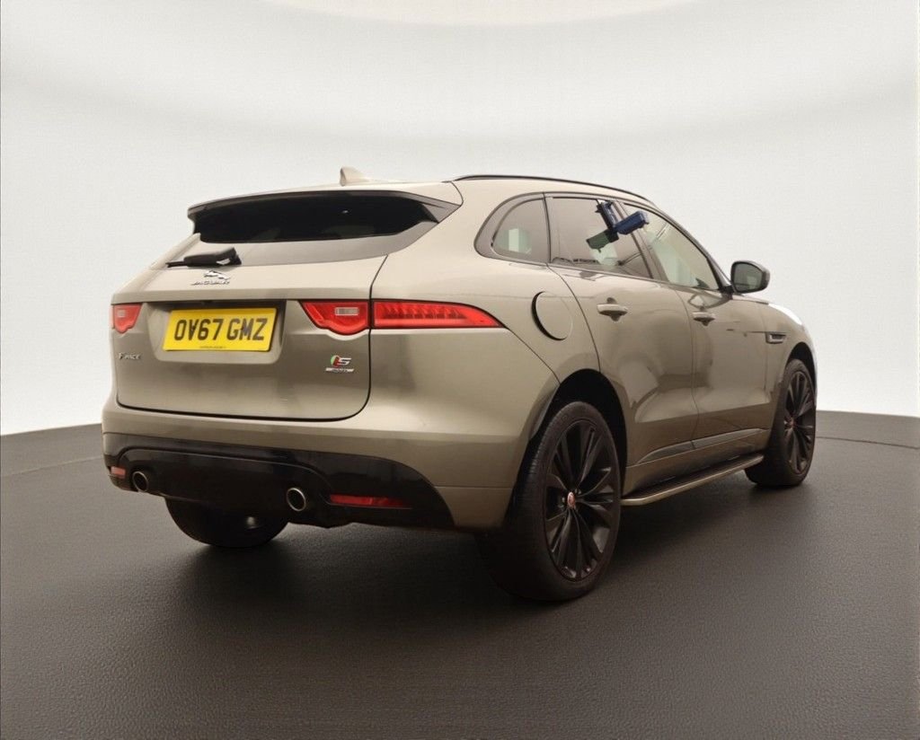 Used Jaguar F-Pace 2017 for sale - 77498372: Photo 11