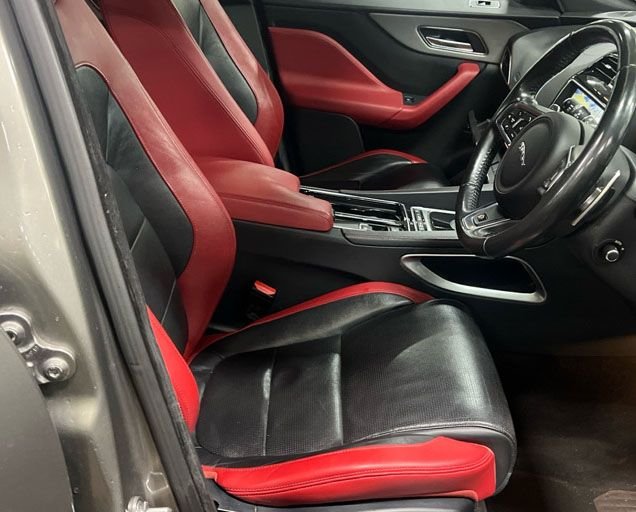 Used Jaguar F-Pace 2017 for sale - 77498372: Photo 3