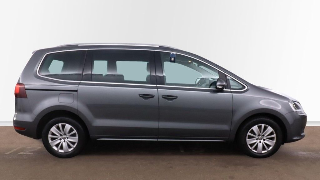 Used Volkswagen Sharan 2017 for sale - 76698072: Photo 10