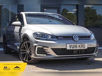 Used Volkswagen Golf 2018 for sale - 78765088: Photo