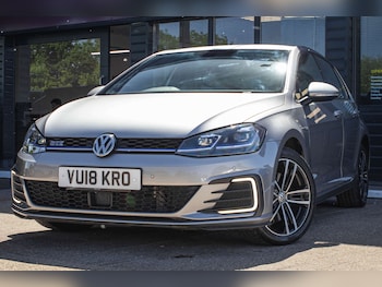Used Volkswagen Golf 2018 for sale - 78765088: Photo