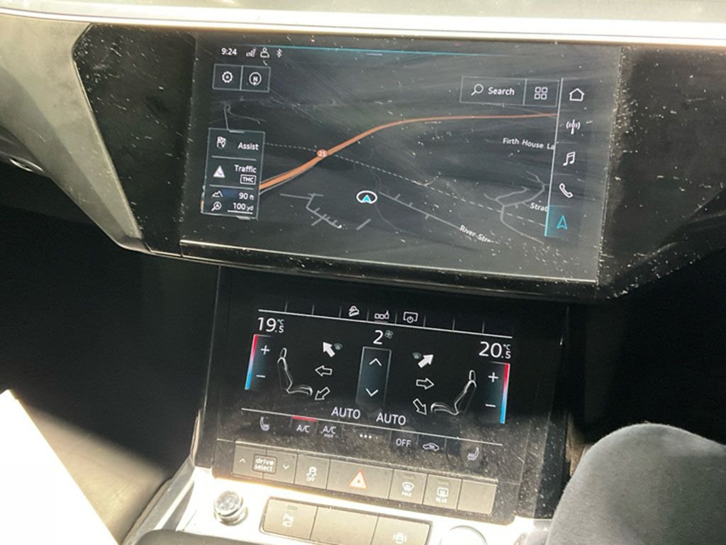 Used Audi e-tron 2020 for sale - 77384078: Photo 2