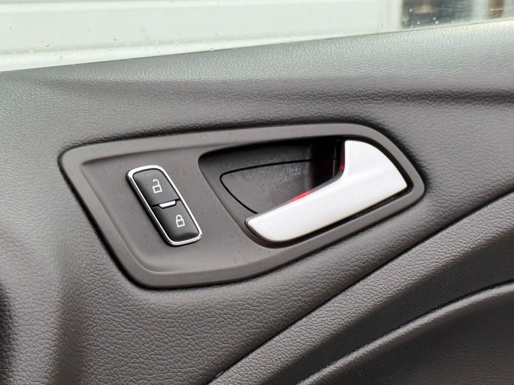 Used Ford Kuga 2016 for sale - 77546693: Photo 31