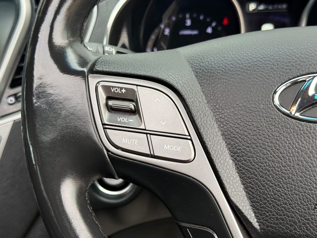 Used Hyundai Santa Fe 2016 for sale - 77642367: Photo 28