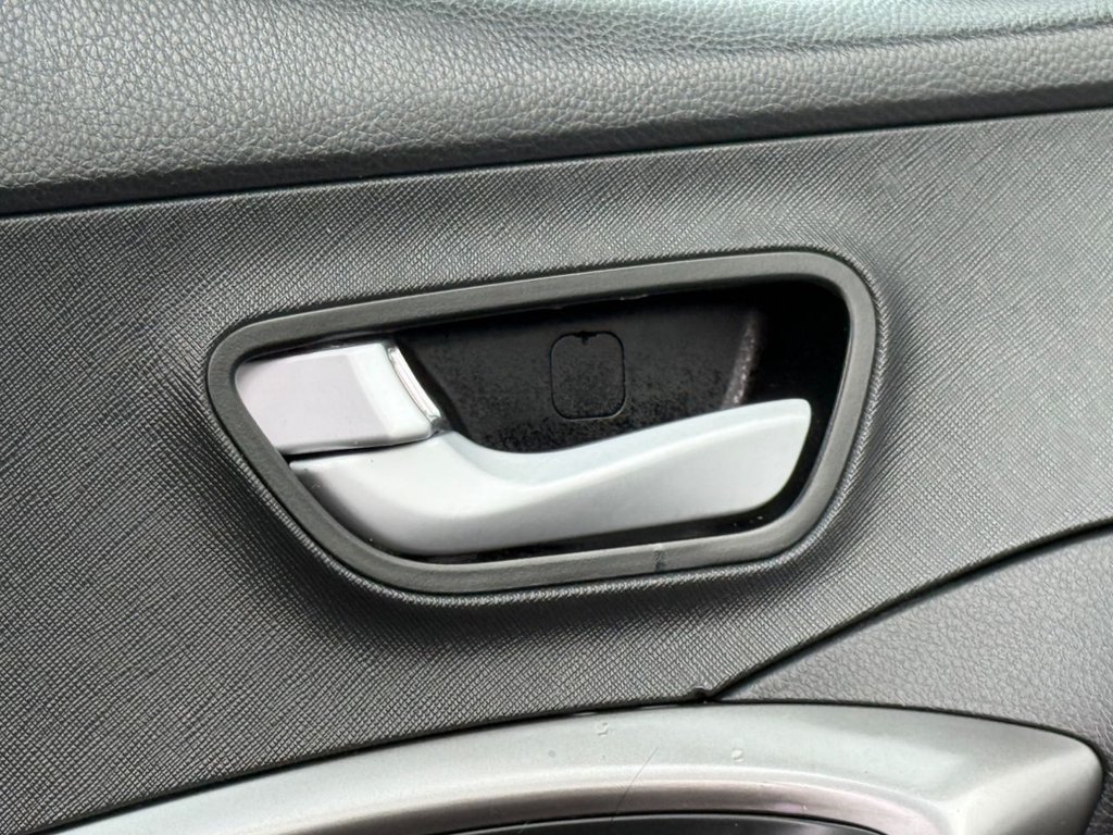 Used Hyundai Santa Fe 2016 for sale - 77642367: Photo 32