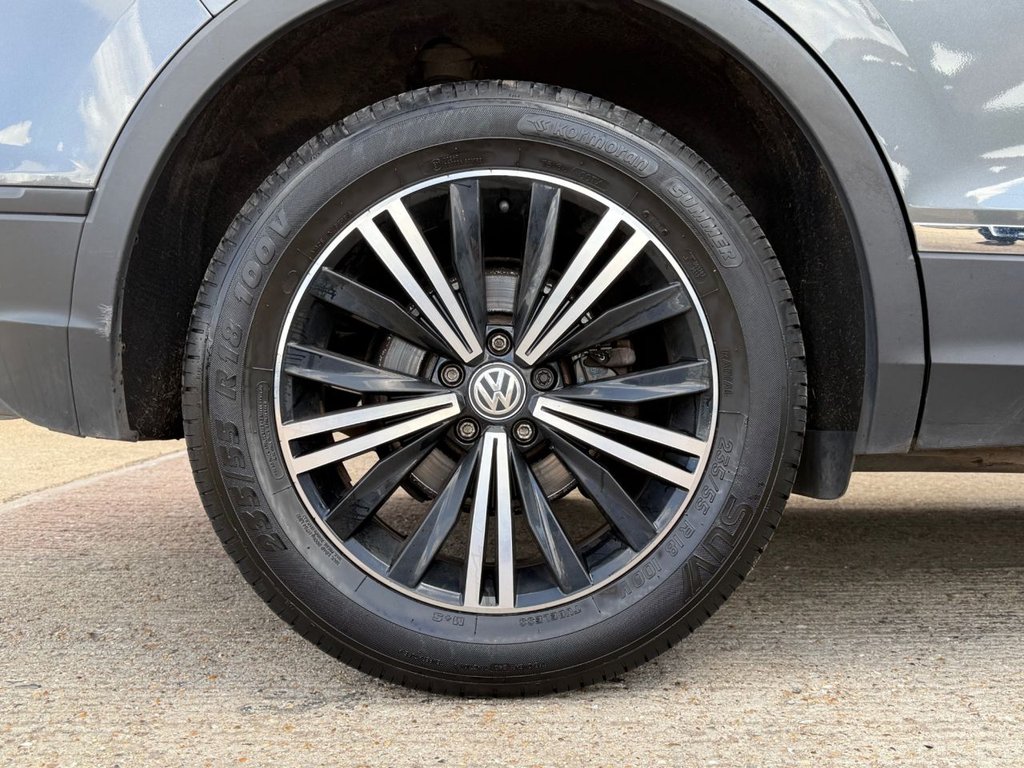 Used Volkswagen Tiguan 2018 for sale - 75765225: Photo 22