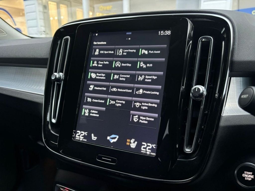 Used Volvo XC40 2019 for sale - 76546479: Photo 2