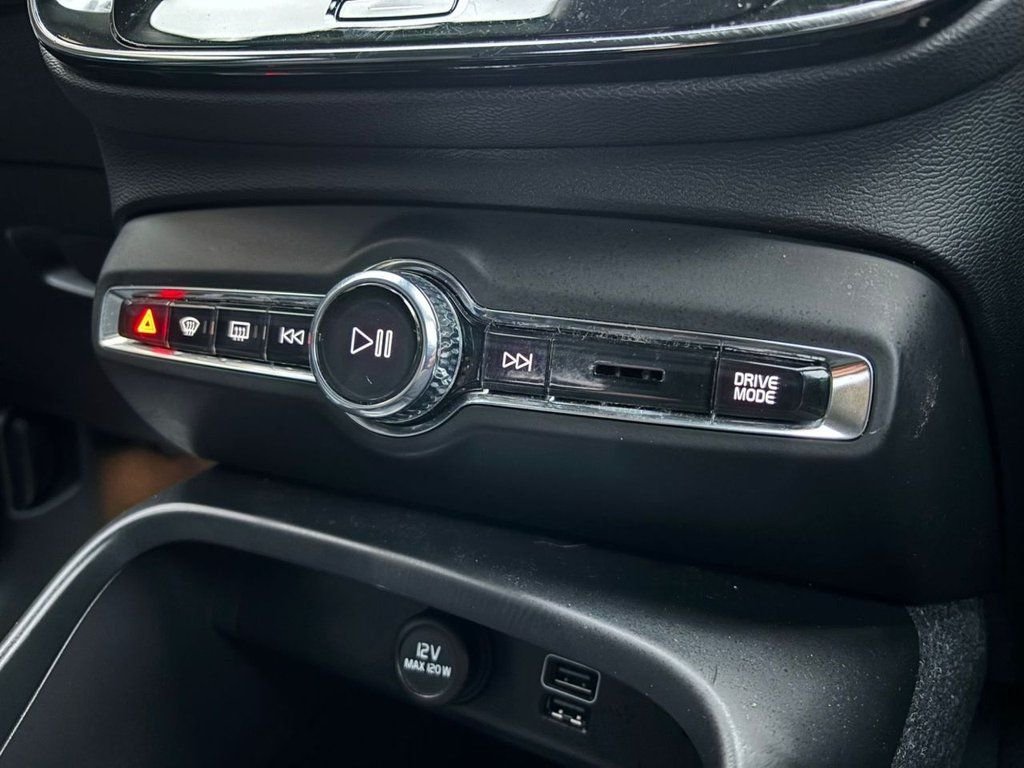 Used Volvo XC40 2019 for sale - 76546479: Photo 25