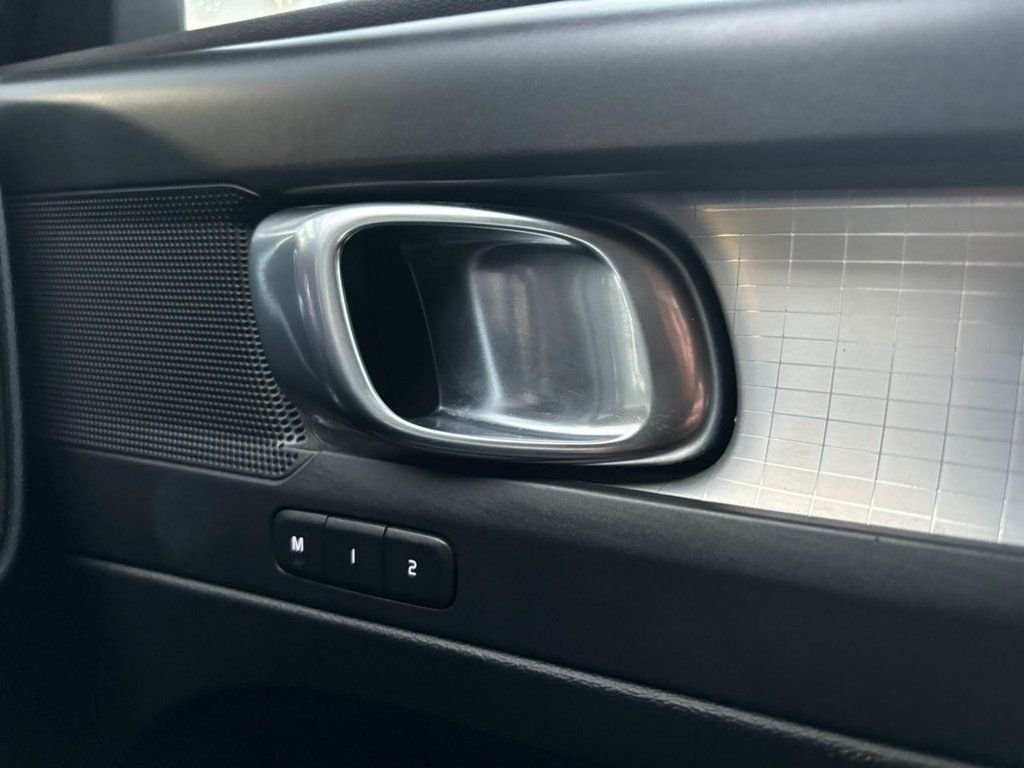 Used Volvo XC40 2019 for sale - 76546479: Photo 35