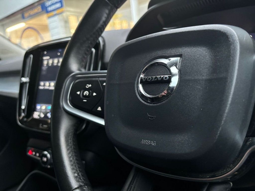 Used Volvo XC40 2019 for sale - 76546479: Photo 41
