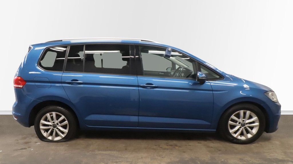Used Volkswagen Touran 2016 for sale - 76417826: Photo 15