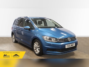 Used Volkswagen Touran 2016 for sale - 76417826: Photo