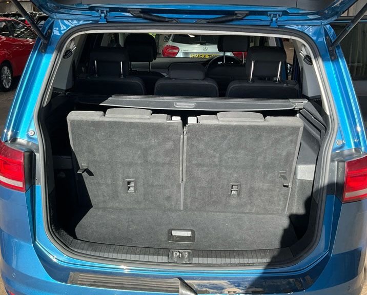 Used Volkswagen Touran 2016 for sale - 76417826: Photo 6