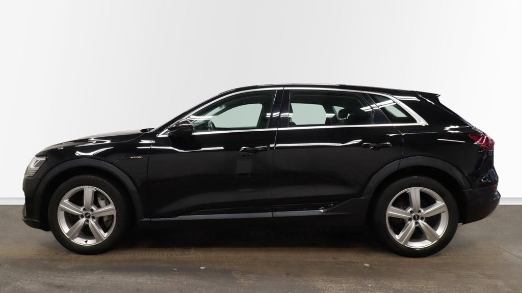 Used Audi e-tron 2022 for sale - 76973289: Photo 13